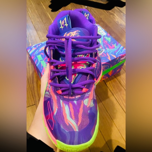 Lamelos MB.03 Toxic”purple glimmer-green gecko for 100$ - Picture 6 of 8